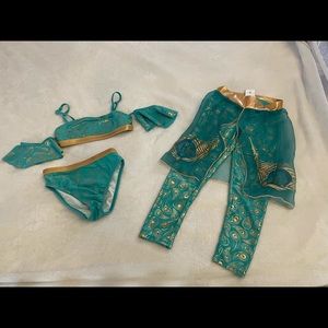 Disney Store Jasmine 3piece swimsuit SZ 5/6
